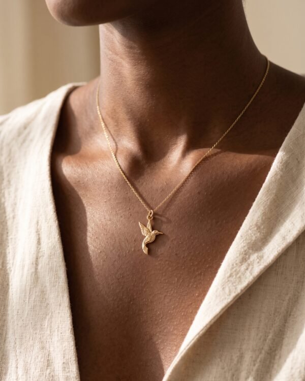 Kalina pendentif colibri plaqué or